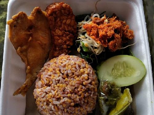 Nasi Gelut Cilacap: The Secret Flavor That Awakens Every Bite